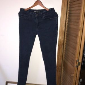 Levi skinny jeans